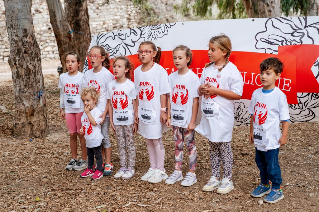 „Szkoła do hymnu”